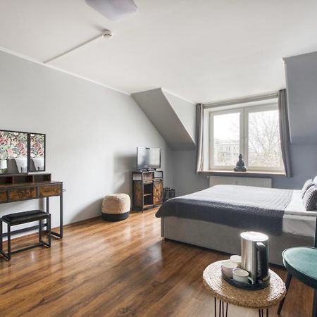 Hostel Krokodyl-Stara Praga Варшава Экстерьер фото