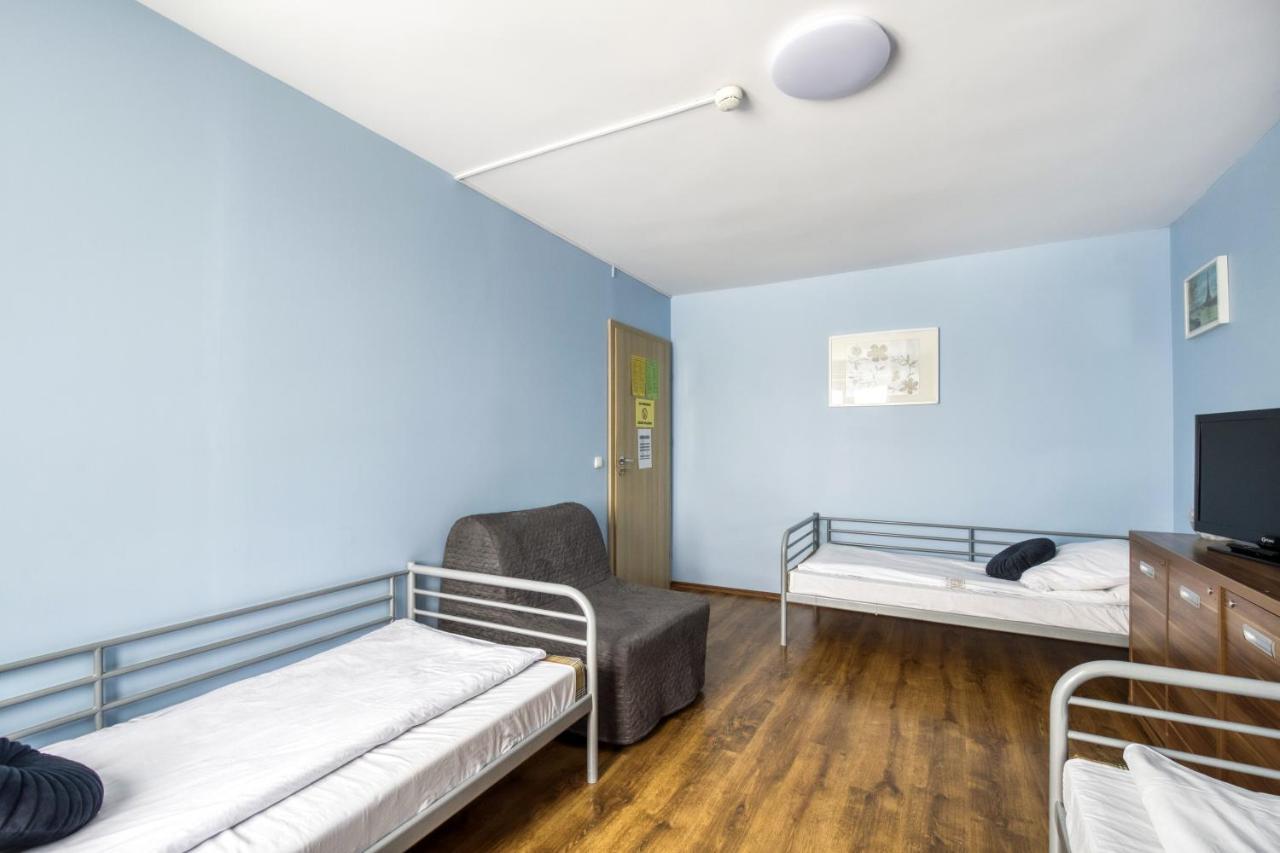 Hostel Krokodyl-Stara Praga Варшава Экстерьер фото