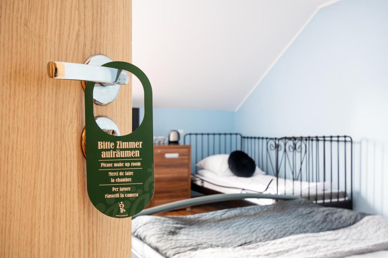 Hostel Krokodyl-Stara Praga Варшава Экстерьер фото