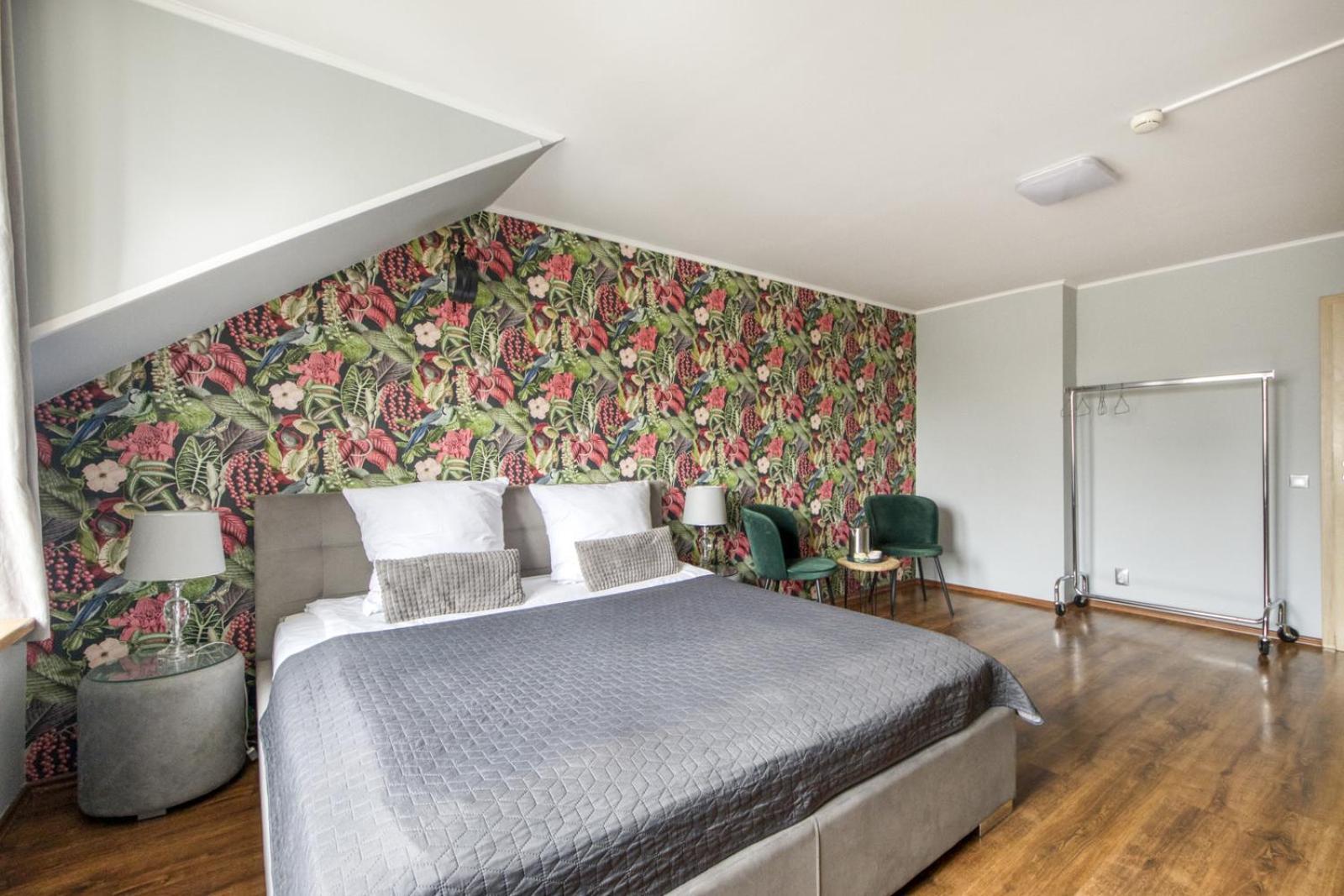 Hostel Krokodyl-Stara Praga Варшава Экстерьер фото